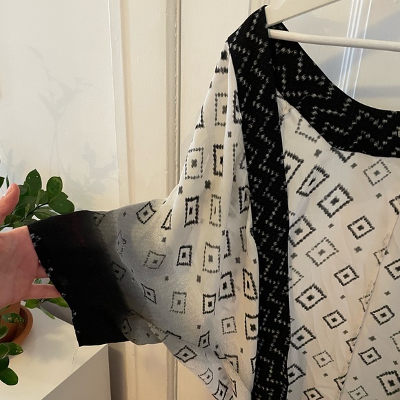 Cardigan - Picture 1 of 2